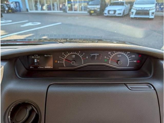 HONDA N BOX 2021 Image 31