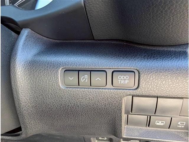 TOYOTA LEXUS IS300 2020 Image 31