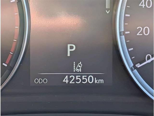 TOYOTA LEXUS IS300 2020 Image 31