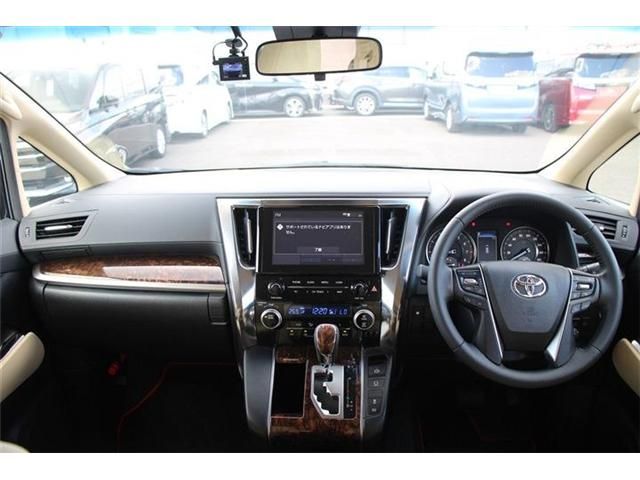 TOYOTA ALPHARD 2020 Image 31