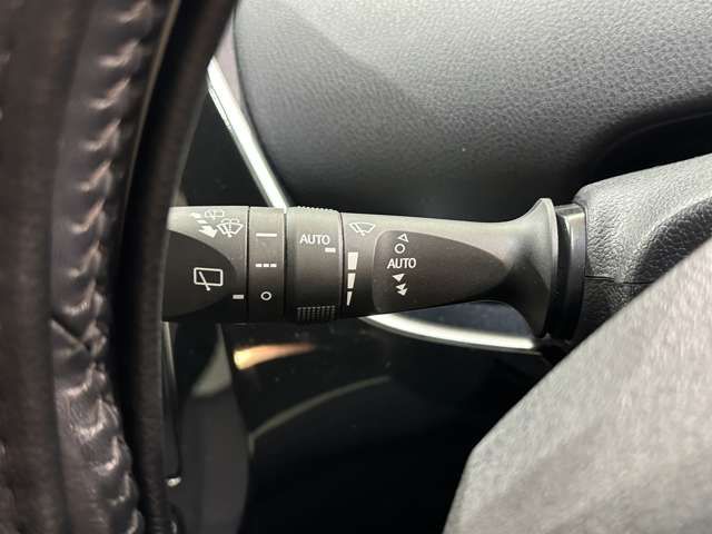 TOYOTA PRIUS 2016 Image 31