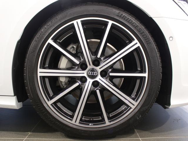 AUDI A6 AVANT 2024 Image 31