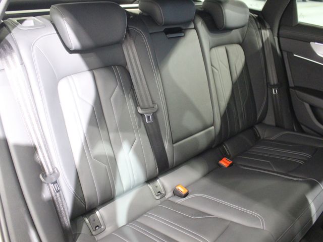 AUDI A6 AVANT 2024 Image 31