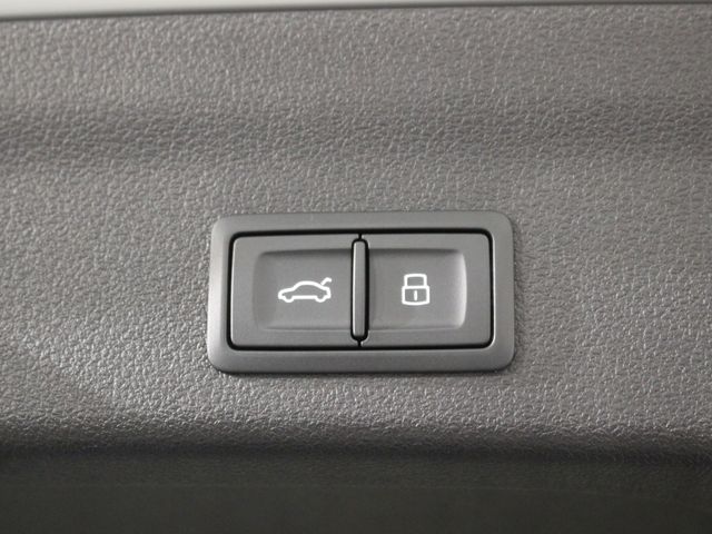 AUDI A6 AVANT 2024 Image 31