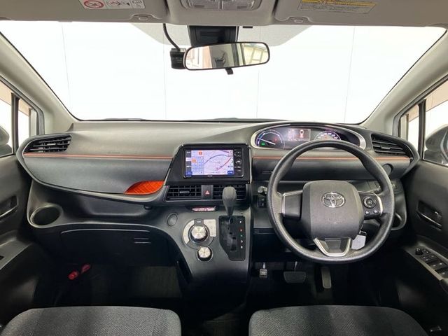 TOYOTA SIENTA HYBRID 2017 Image 31