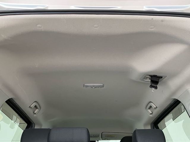 TOYOTA SIENTA HYBRID 2017 Image 31