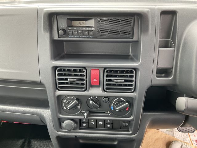 SUZUKI CARRY TRUCK 4WD 2025 Image 31