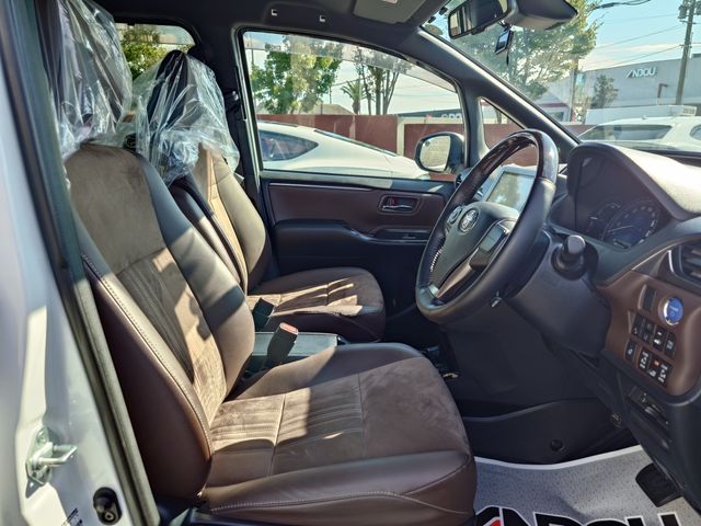 TOYOTA ESQUIRE HYBRID 2019 Image 31