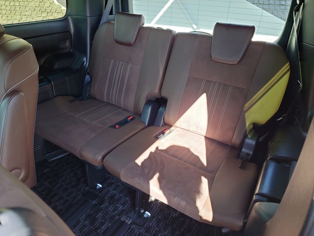 TOYOTA ESQUIRE HYBRID 2019 Image 31