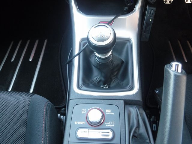 SUBARU IMPREZA WRX 2012 Image 31