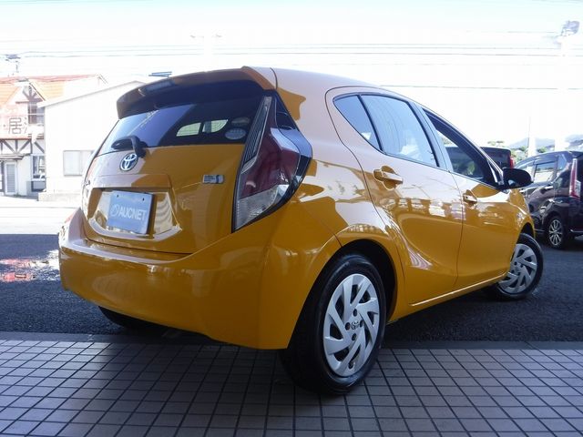 TOYOTA AQUA 2016 Image 31
