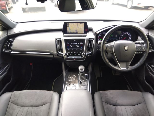 TOYOTA CROWN SEDAN HYBRID 4 2020 Image 31