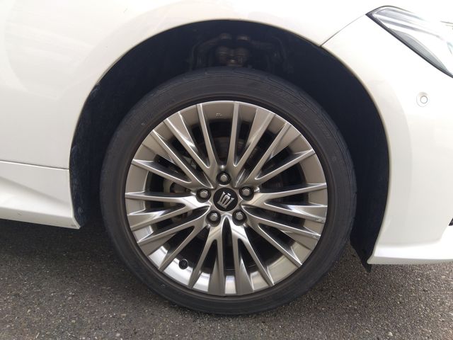 TOYOTA CROWN SEDAN HYBRID 4 2020 Image 31