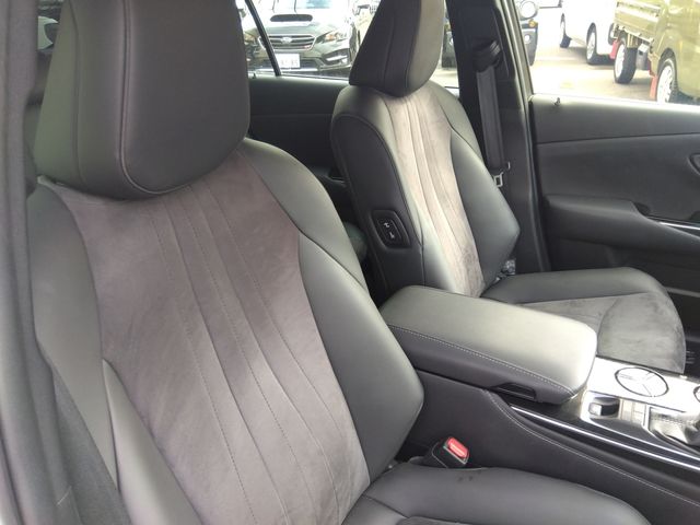 TOYOTA CROWN SEDAN HYBRID 4 2020 Image 31