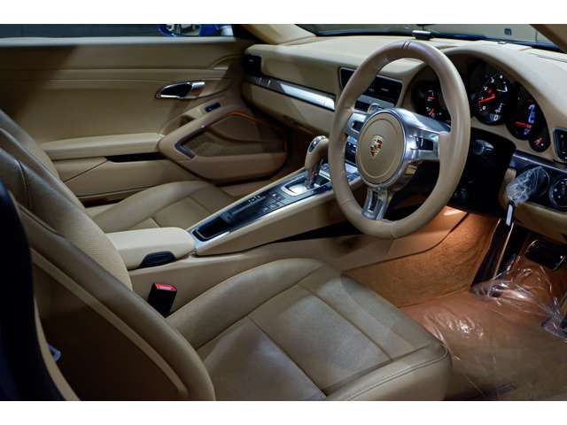 PORSCHE 911 2013 Image 31