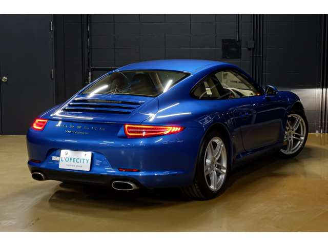 PORSCHE 911 2013 Image 31