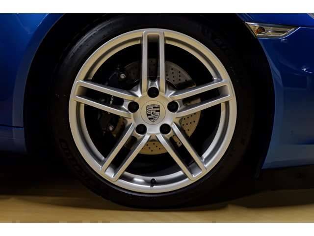 PORSCHE 911 2013 Image 31