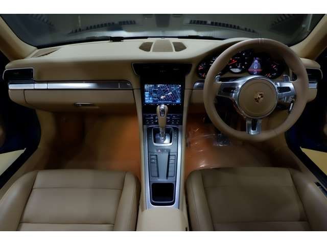 PORSCHE 911 2013 Image 31