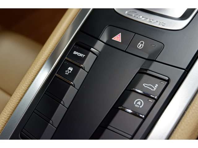 PORSCHE 911 2013 Image 31