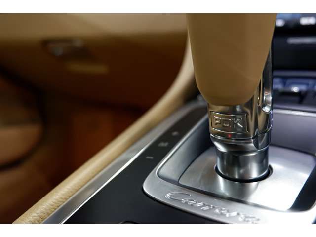 PORSCHE 911 2013 Image 31