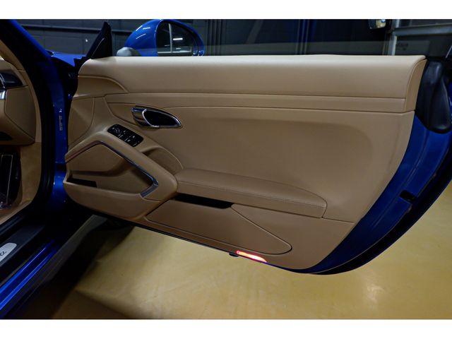 PORSCHE 911 2013 Image 31