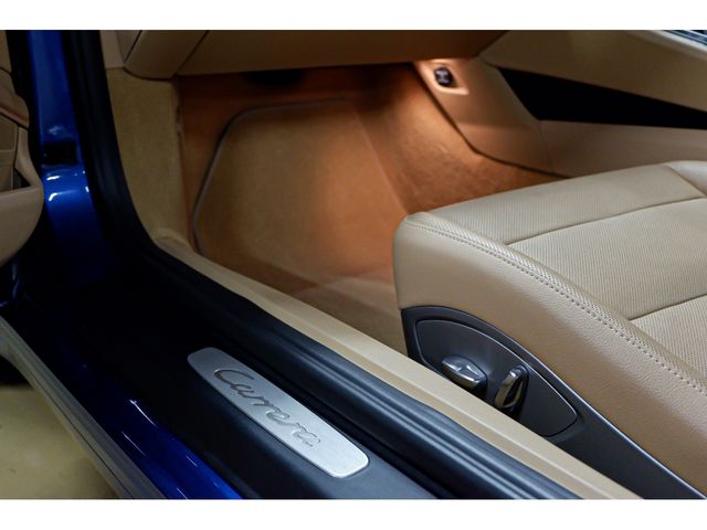 PORSCHE 911 2013 Image 31