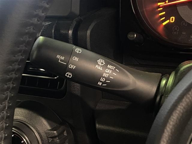 SUZUKI JIMNY 4WD 2023 Image 31