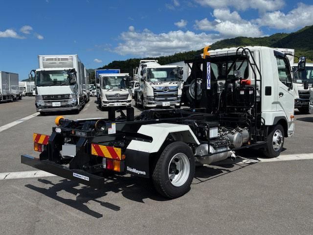 MITSUBISHI FUSOU FIGHTER 2025 Image 31