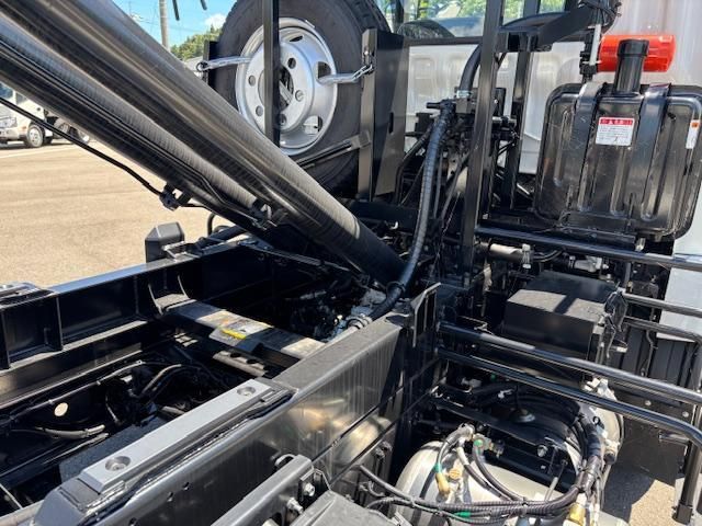 MITSUBISHI FUSOU FIGHTER 2025 Image 31