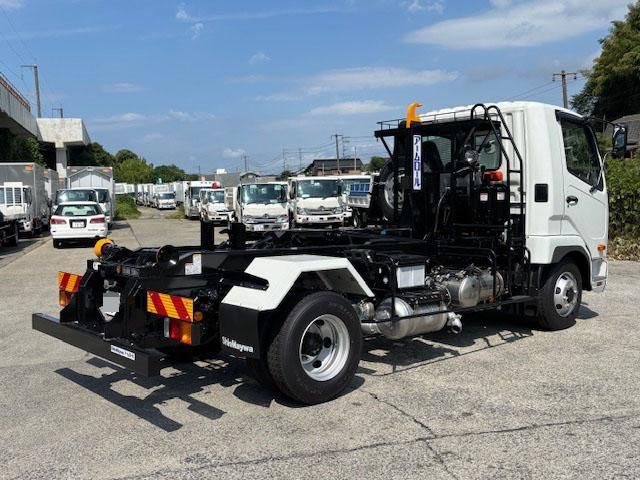 MITSUBISHI FUSOU FIGHTER 2025 Image 31