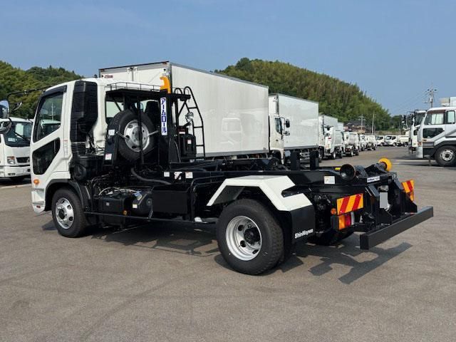 MITSUBISHI FUSOU FIGHTER 2025 Image 31