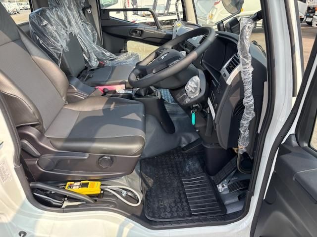 MITSUBISHI FUSOU FIGHTER 2025 Image 31