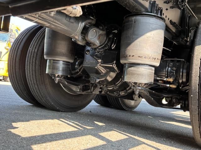 HINO PROFIA 2025 Image 31