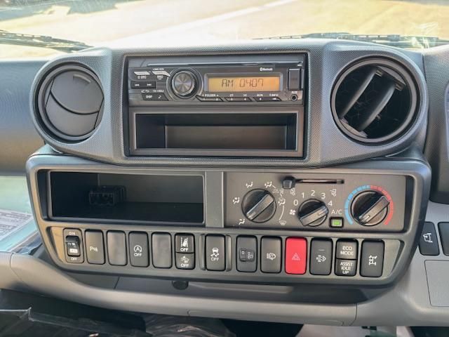 HINO DUTRO 2025 Image 31