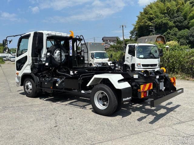 MITSUBISHI FUSOU FIGHTER 2025 Image 31