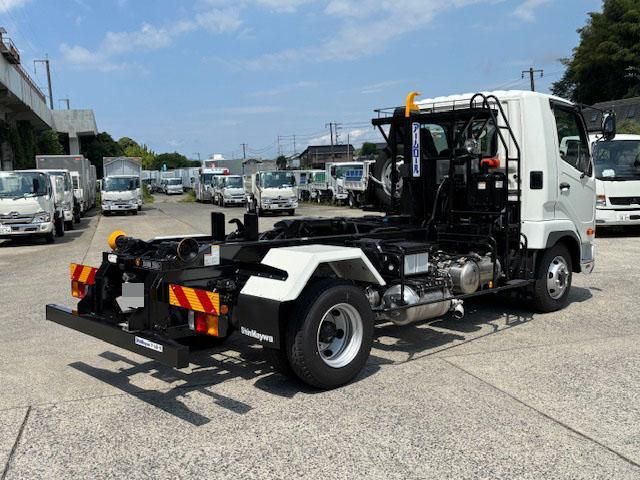 MITSUBISHI FUSOU FIGHTER 2025 Image 31