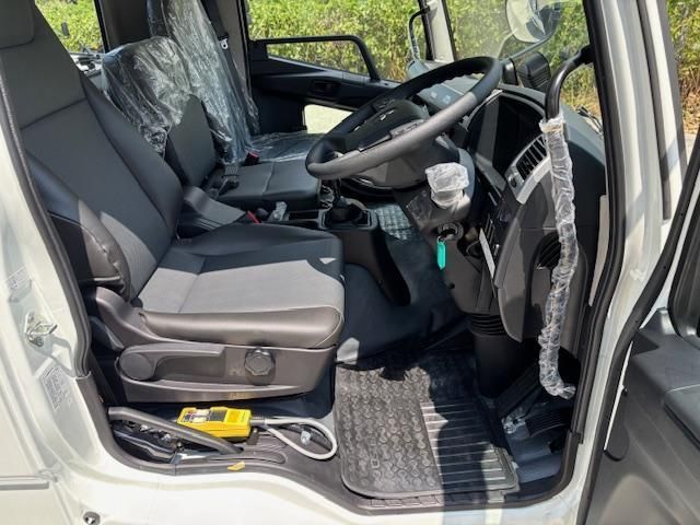 MITSUBISHI FUSOU FIGHTER 2025 Image 31