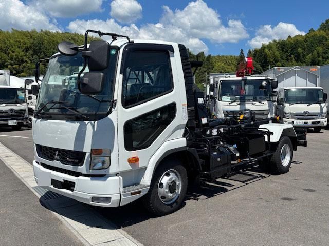 MITSUBISHI FUSOU FIGHTER 2025 Image 31