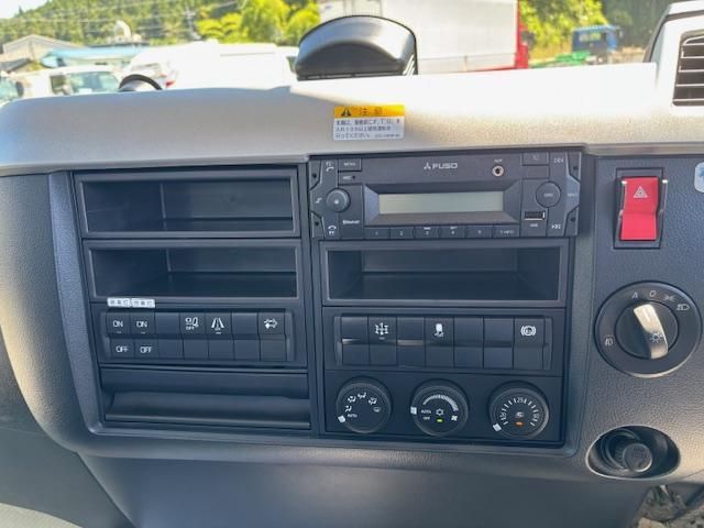 MITSUBISHI FUSOU FIGHTER 2025 Image 31