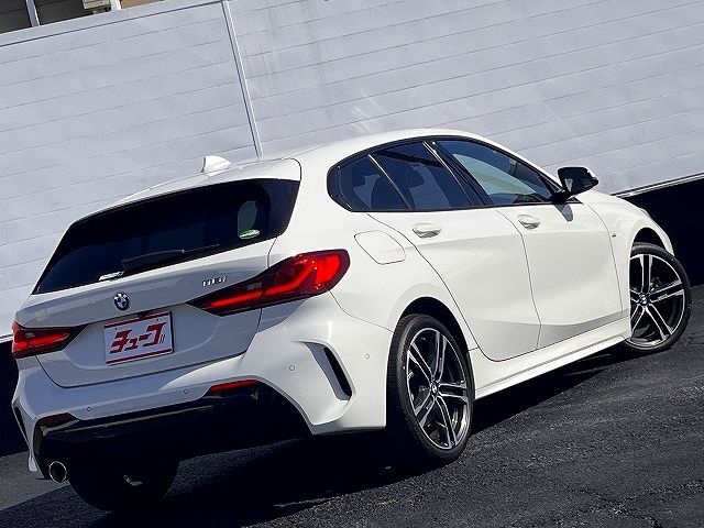 BMW 1SERIES 2019 Image 31