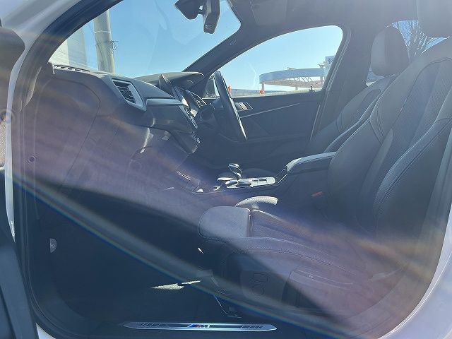 BMW 1SERIES 2019 Image 31