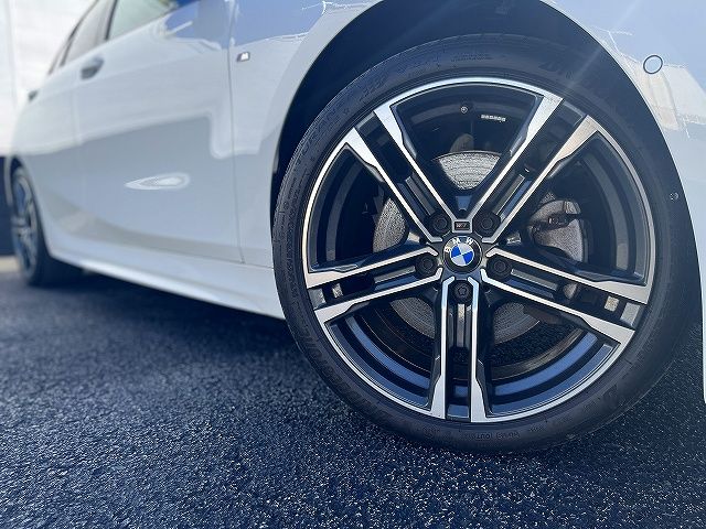 BMW 1SERIES 2019 Image 31