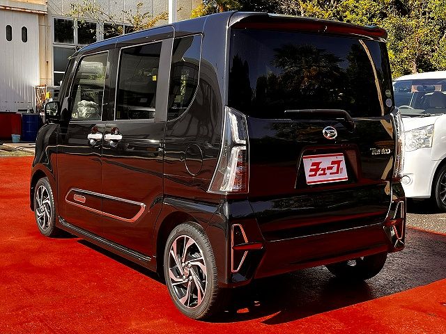 DAIHATSU TANTO CUSTOM 2021 Image 31