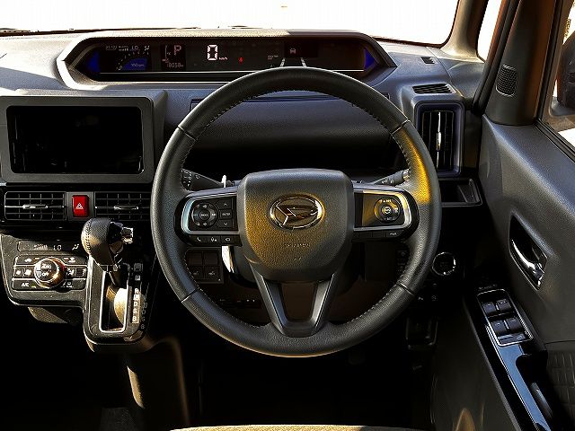 DAIHATSU TANTO CUSTOM 2021 Image 31