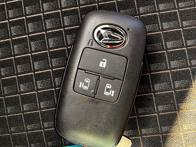 DAIHATSU TANTO CUSTOM 2021 Image 31