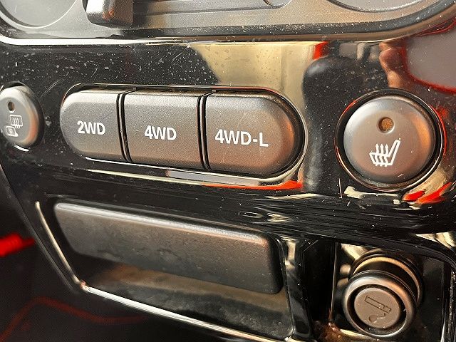 SUZUKI JIMNY 4WD 2014 Image 31