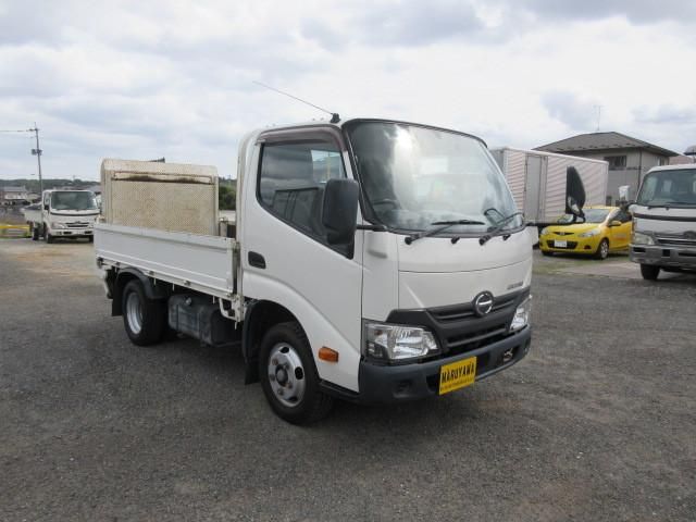 HINO DUTRO 2018 Image 31