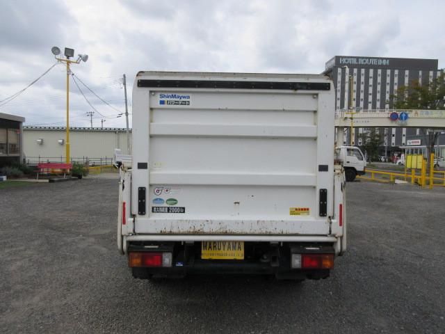 HINO DUTRO 2018 Image 31