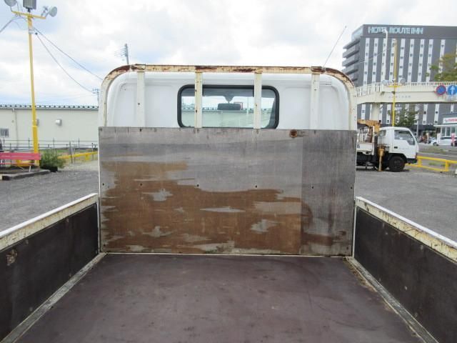 HINO DUTRO 2018 Image 31