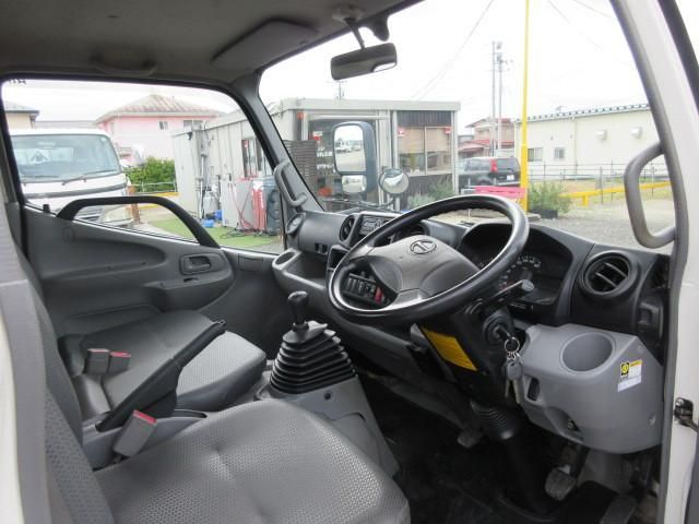 HINO DUTRO 2018 Image 31